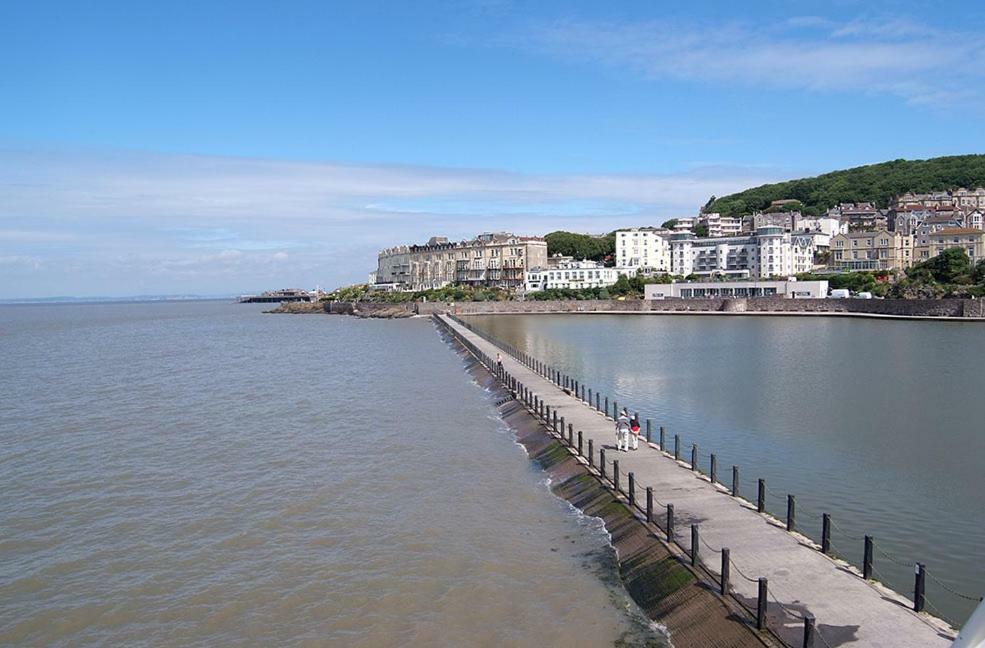Cannon House Weston-super-Mare Extérieur photo