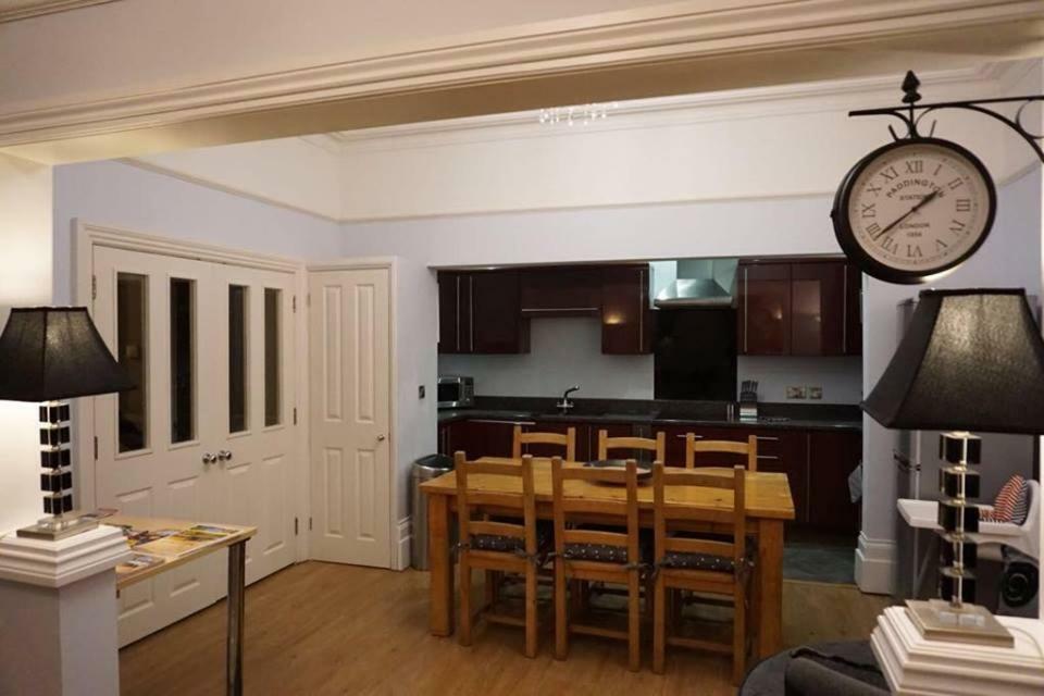 Cannon House Weston-super-Mare Extérieur photo